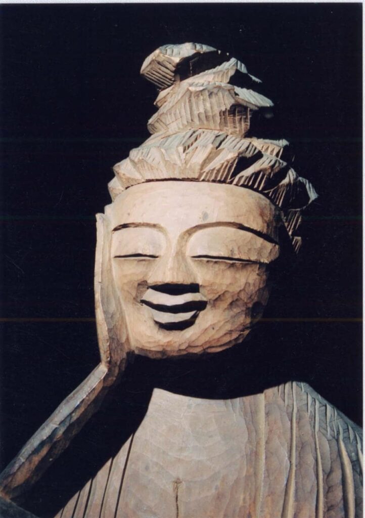 仏像の笑顔